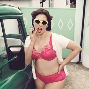 Elomi Betty 44D in Raspberry EL8170